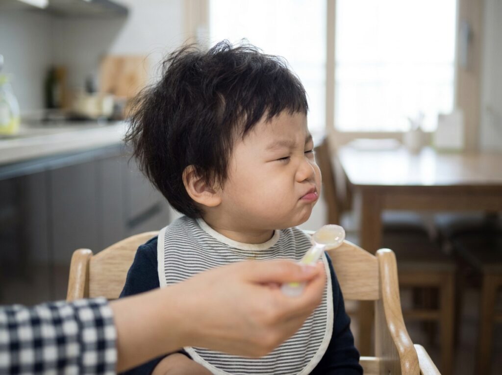 부모의 관심을 끌기 위해 식사를 거부하는 아이의 심리적 상태